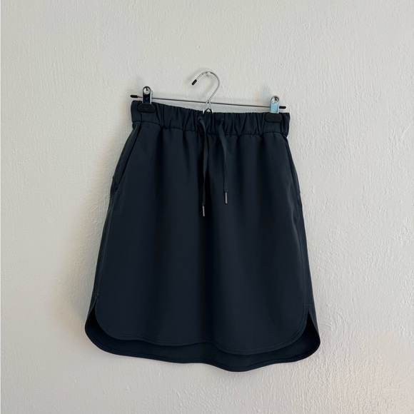 lululemon athletica Black Skirt - Picture 1 of 4